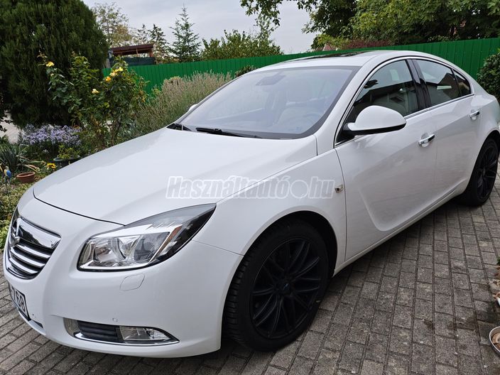 OPEL INSIGNIA 1.6 T Cosmo
