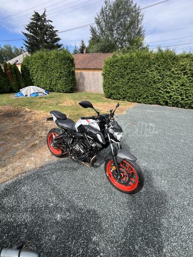 YAMAHA MT-07