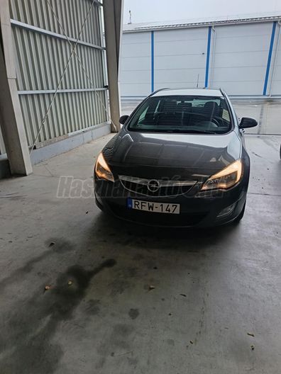 OPEL ASTRA J 1.7 CDTI Sport