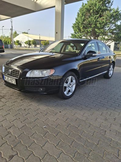 VOLVO S80 2.4 D [D5] Momentum