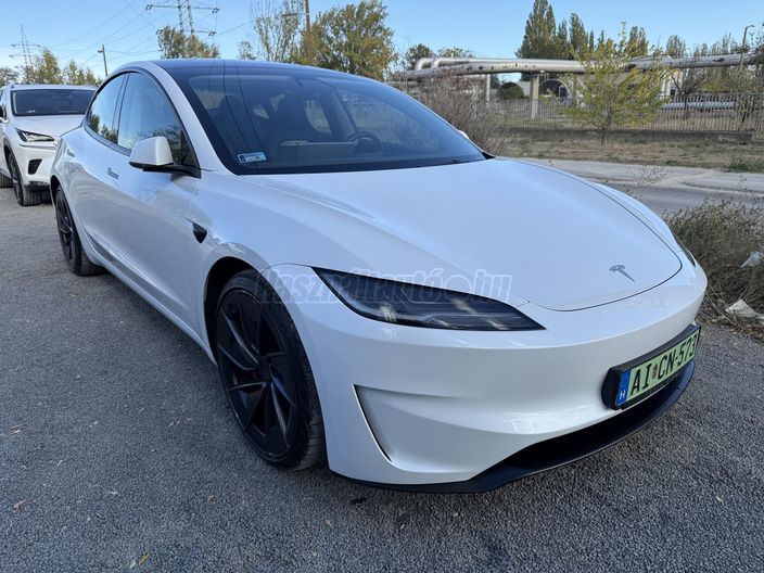 TESLA MODEL 3 Performance AWD (Automata)