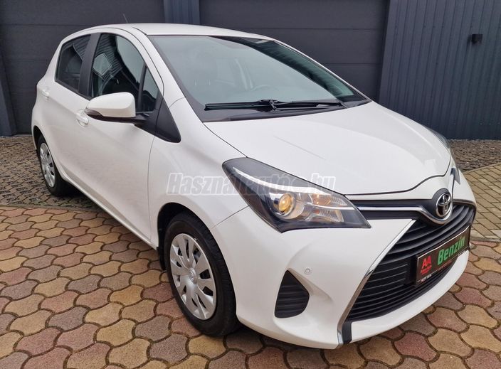 TOYOTA YARIS 1.0 Trend