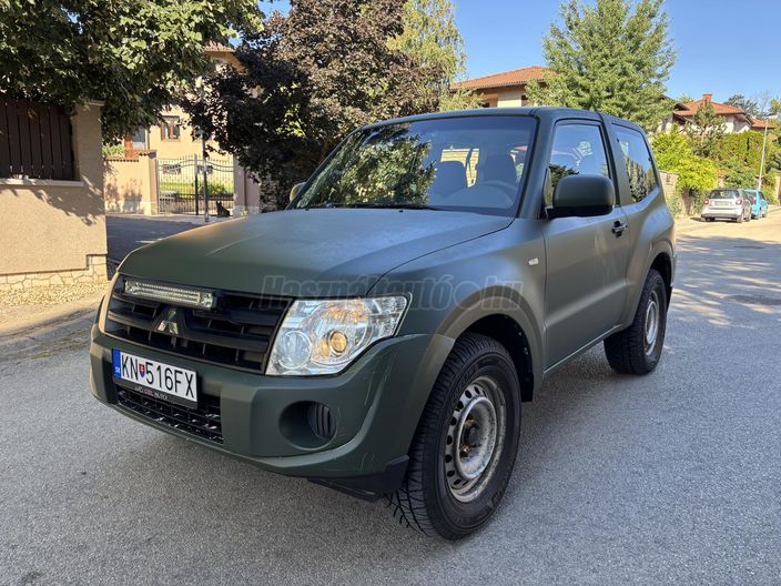 MITSUBISHI PAJERO 3.2 DI-D Intense (Automata)