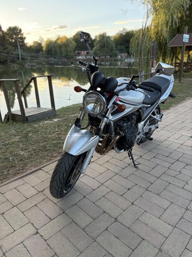 SUZUKI GSF 650