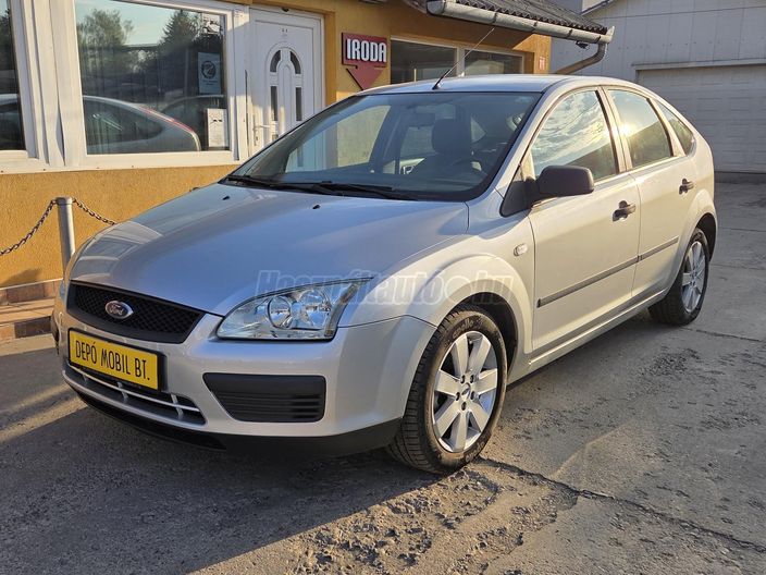 FORD FOCUS 1.4 Trend