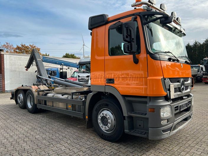 MERCEDES-BENZ ACTROS 2541 6X2 MULTILIFT