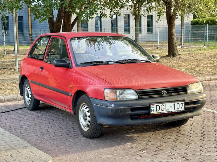 TOYOTA STARLET 1.3 XLi