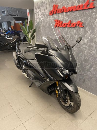 YAMAHA TMAX