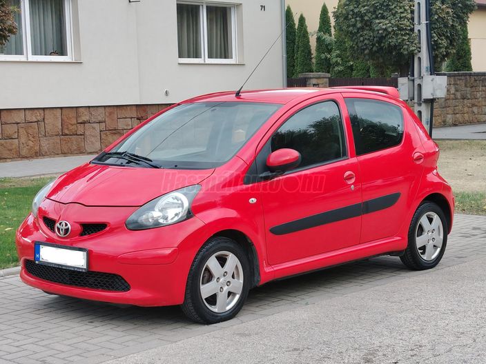 TOYOTA AYGO 1.0 Plusz AC