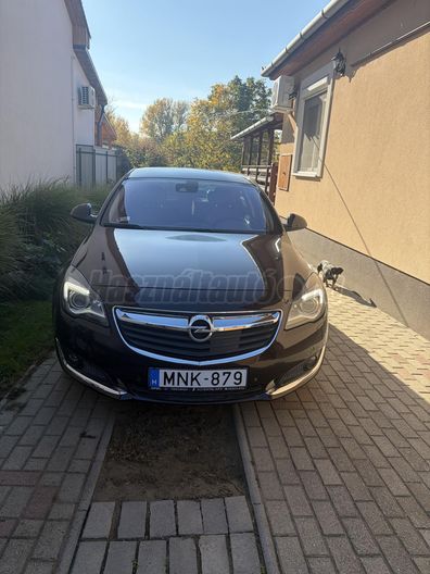 OPEL INSIGNIA 1.6 T Cosmo Start Stop