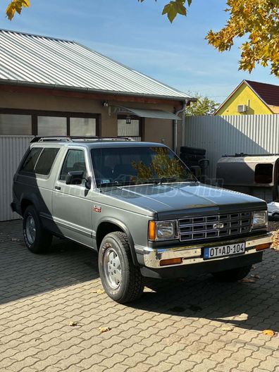 CHEVROLET BLAZER