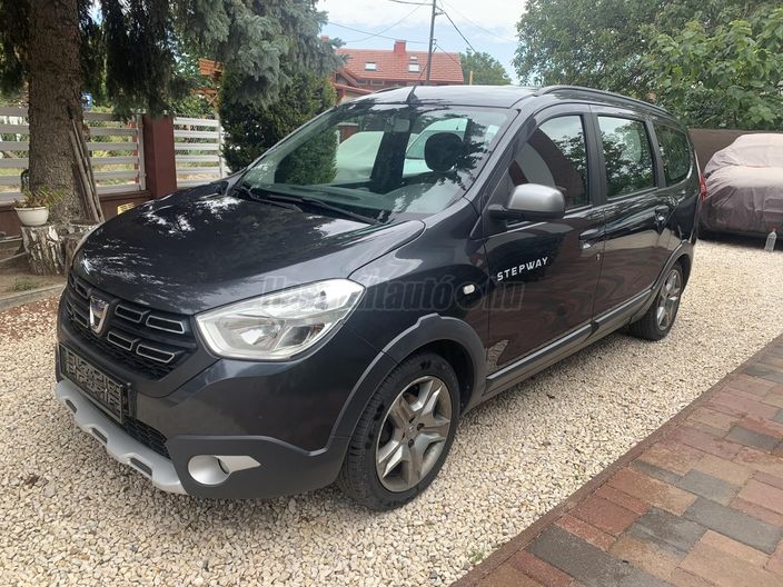DACIA LODGY 1.6 SCe Stepway (7 személyes )