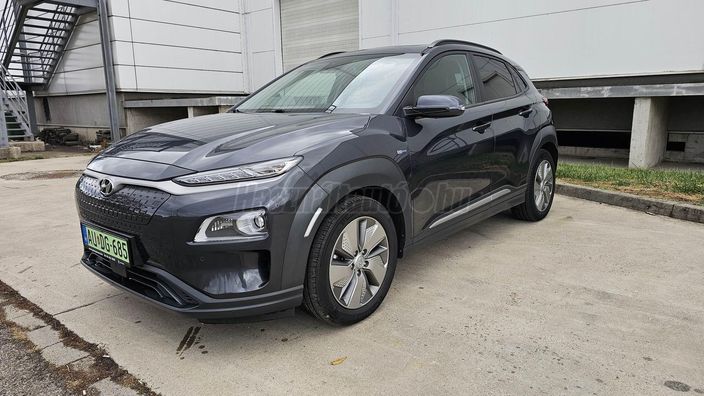 HYUNDAI KONA EV 64kWh Premium