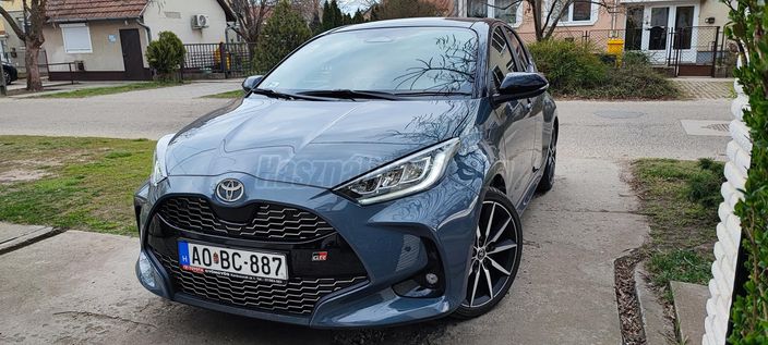 TOYOTA YARIS 1.5 Hybrid GR Sport VIP e-CVT