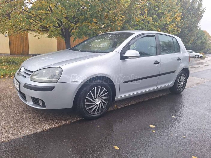 VOLKSWAGEN GOLF 1.6 Trendline