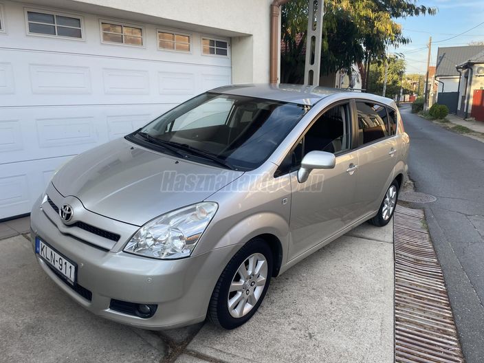 TOYOTA COROLLA VERSO 1.8 Linea Terra