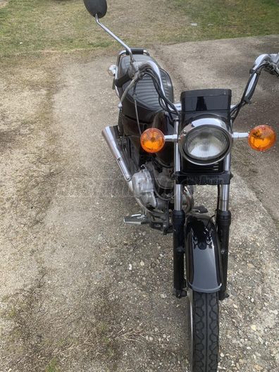 YAMAHA SR 125