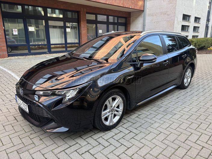 TOYOTA COROLLA 1.8 Hybrid Comfort Tech e-CVT