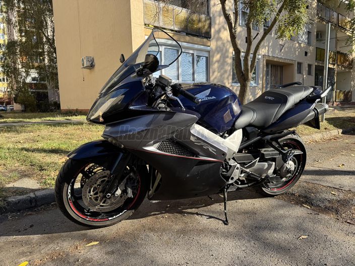 HONDA VFR 800
