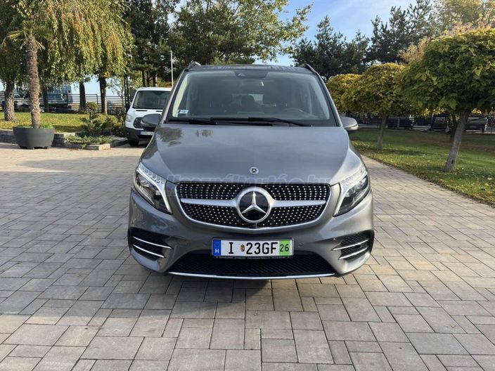 MERCEDES-BENZ V-OSZTÁLY V 300 BlueTec d Exclusive L (Automata) 4x4 (7 személyes )