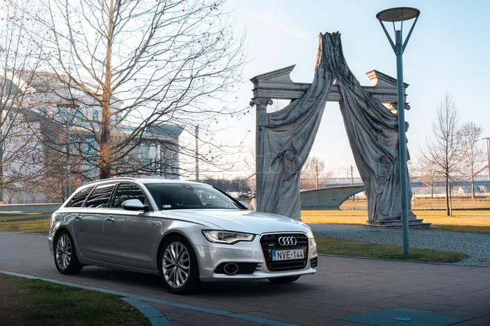 AUDI A6 Avant 3.0 V6 TDI DPF quattro S-tronic