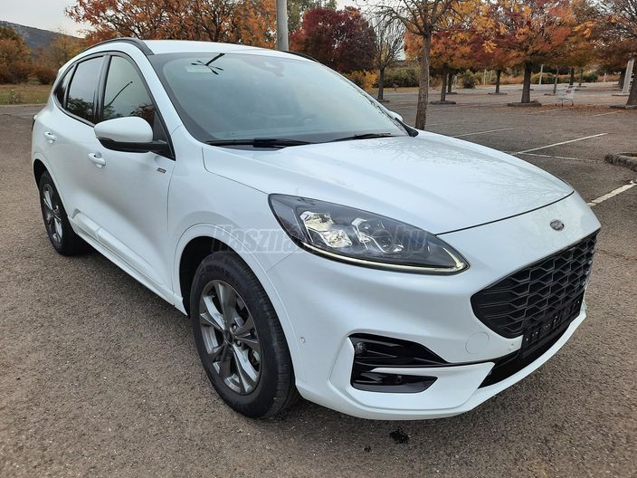 FORD KUGA 2.5 PHEV ST-Line X CVT