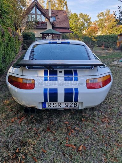 PORSCHE 928 S 4