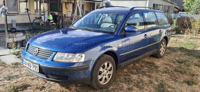 VOLKSWAGEN PASSAT V Variant 1.6 Trendline