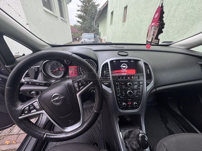 OPEL ASTRA J Sports Tourer 1.6 CDTI Start-Stop Enjoy