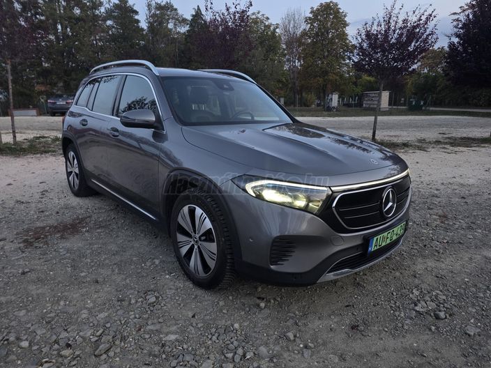 MERCEDES-BENZ EQB 250