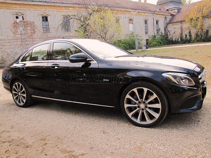 MERCEDES-BENZ C 350 e PLUG-IN HYBRID 7G-TRONIC