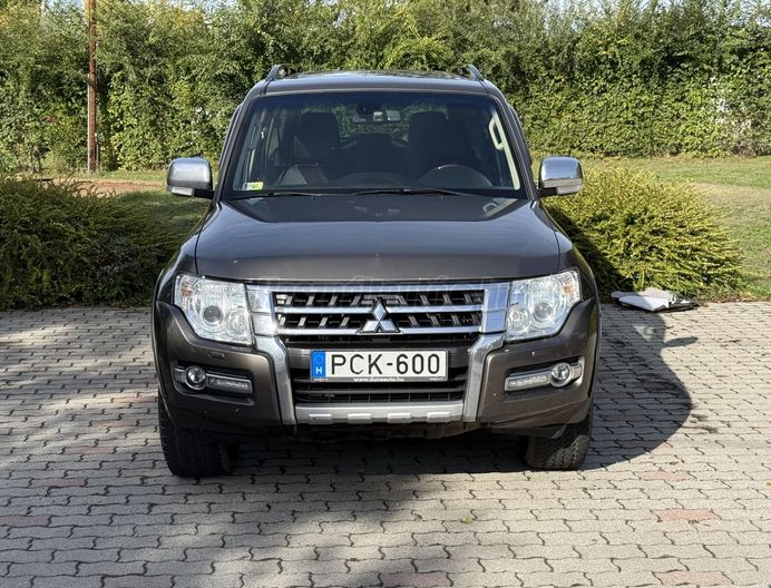 MITSUBISHI PAJERO 3.2 DI-D Intense (Automata)