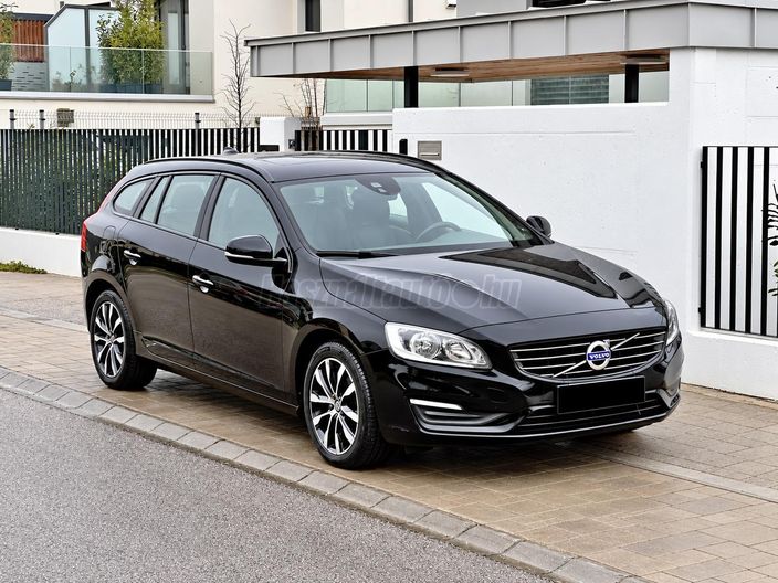 VOLVO V60 2.0 D [D2] Summum Geartronic