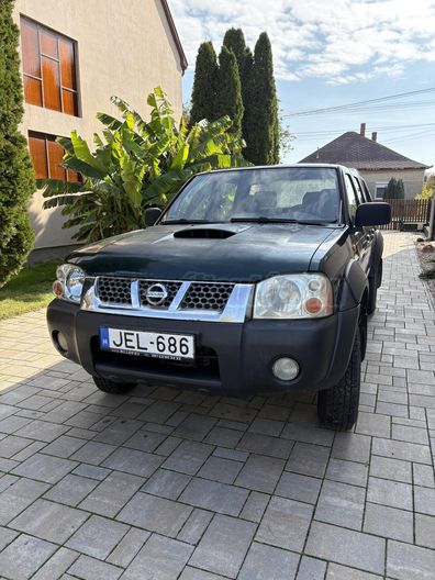 NISSAN PICK UP 2.5 4WD Double Cab