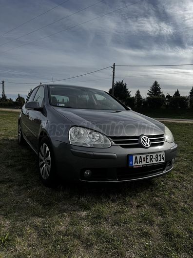 VOLKSWAGEN GOLF V