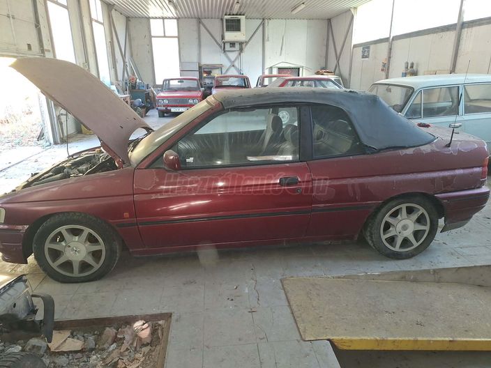 FORD ESCORT 1.8 XR3i