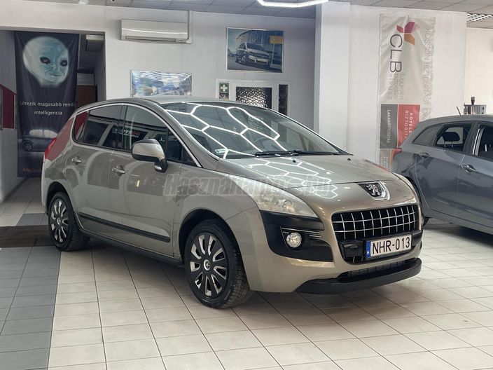 PEUGEOT 3008 1.6 HDi Confort Pack