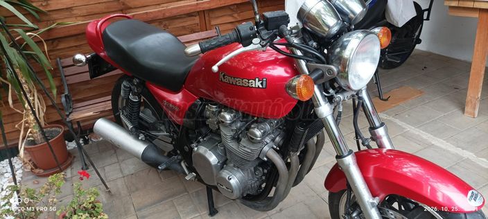 KAWASAKI ZR 750 C (ZEPHYR)