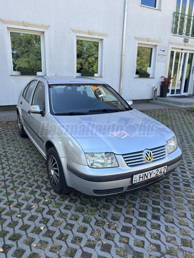 VOLKSWAGEN BORA 1.4 Trendline