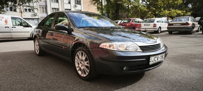 RENAULT LAGUNA 1.9 dCi Authentique