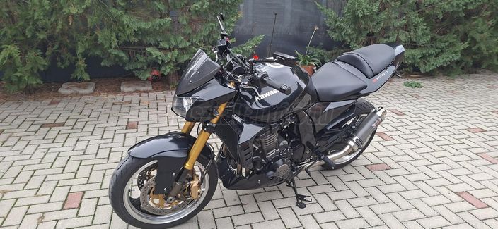 KAWASAKI Z 1000