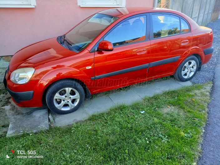 KIA RIO 1.4 EX