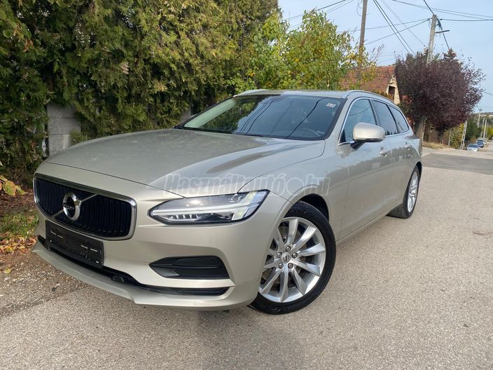 VOLVO V90 2.0 [T4] Momentum Geartronic