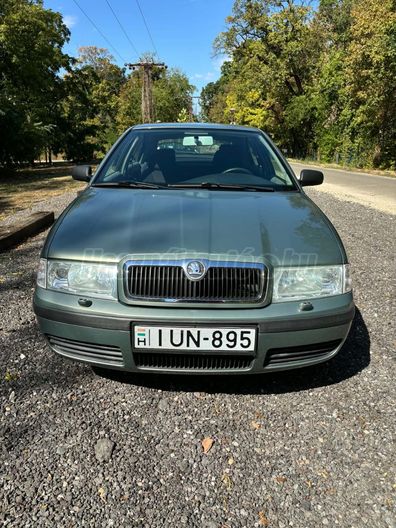 SKODA OCTAVIA 1.4 Cool Tradition