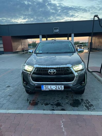 TOYOTA HILUX 2.8 D-4D 4x4 Double Executive Leather (Automata)