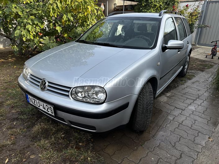 VOLKSWAGEN GOLF IV