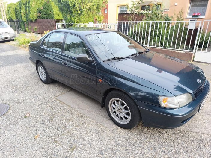 TOYOTA CARINA Carina-E 1.6 XLi
