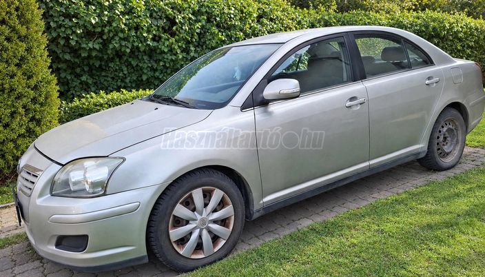TOYOTA AVENSIS 1.8
