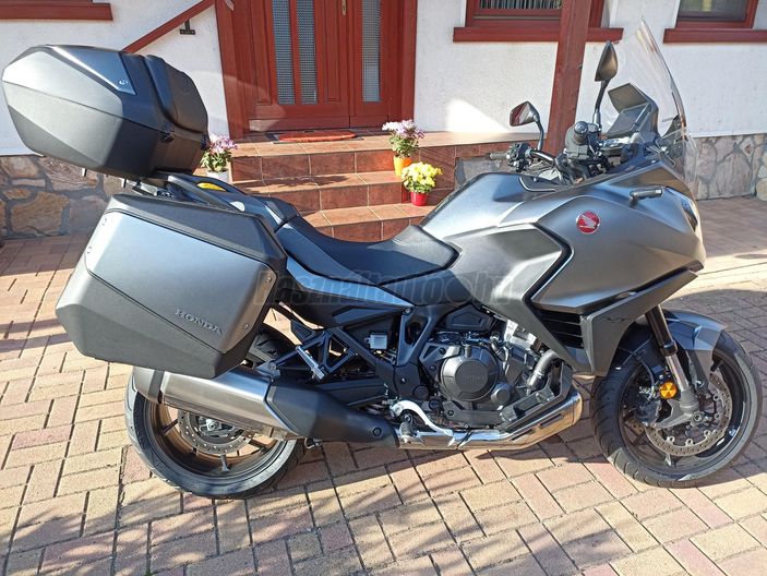 HONDA NT 1100 A