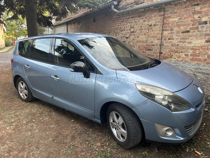 RENAULT GRAND SCENIC Scénic 1.9 dCi Privilege